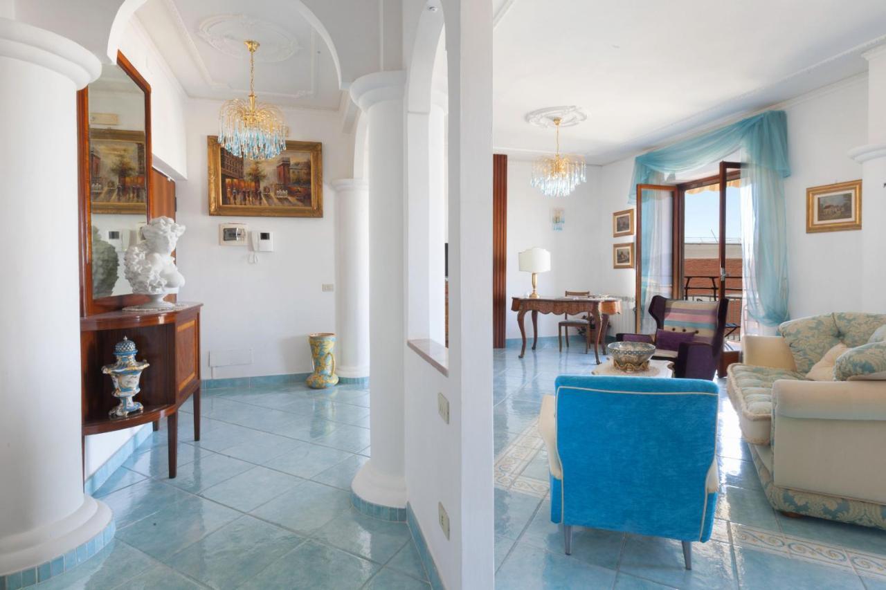 Amore Rentals - Appartamento Cielomare Sorrento Exterior foto