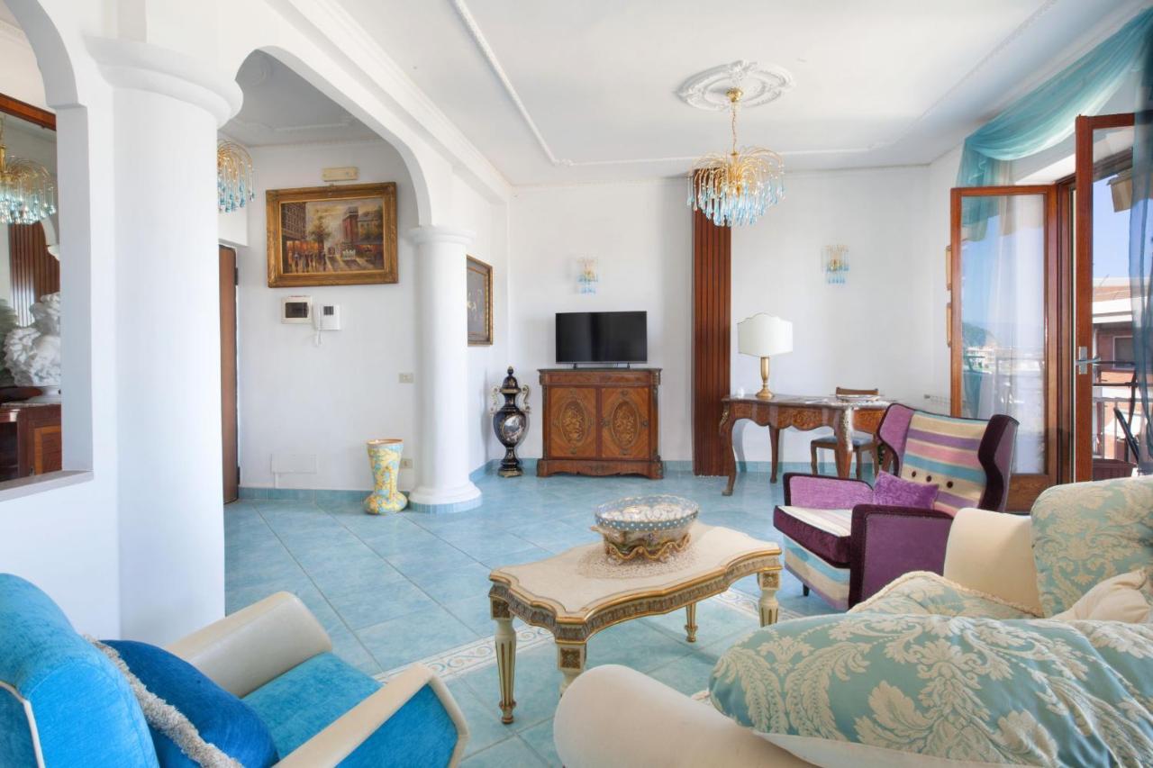 Amore Rentals - Appartamento Cielomare Sorrento Exterior foto
