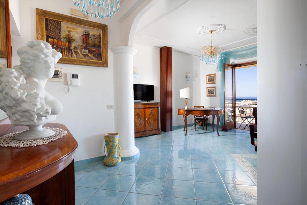 Amore Rentals - Appartamento Cielomare Sorrento Exterior foto