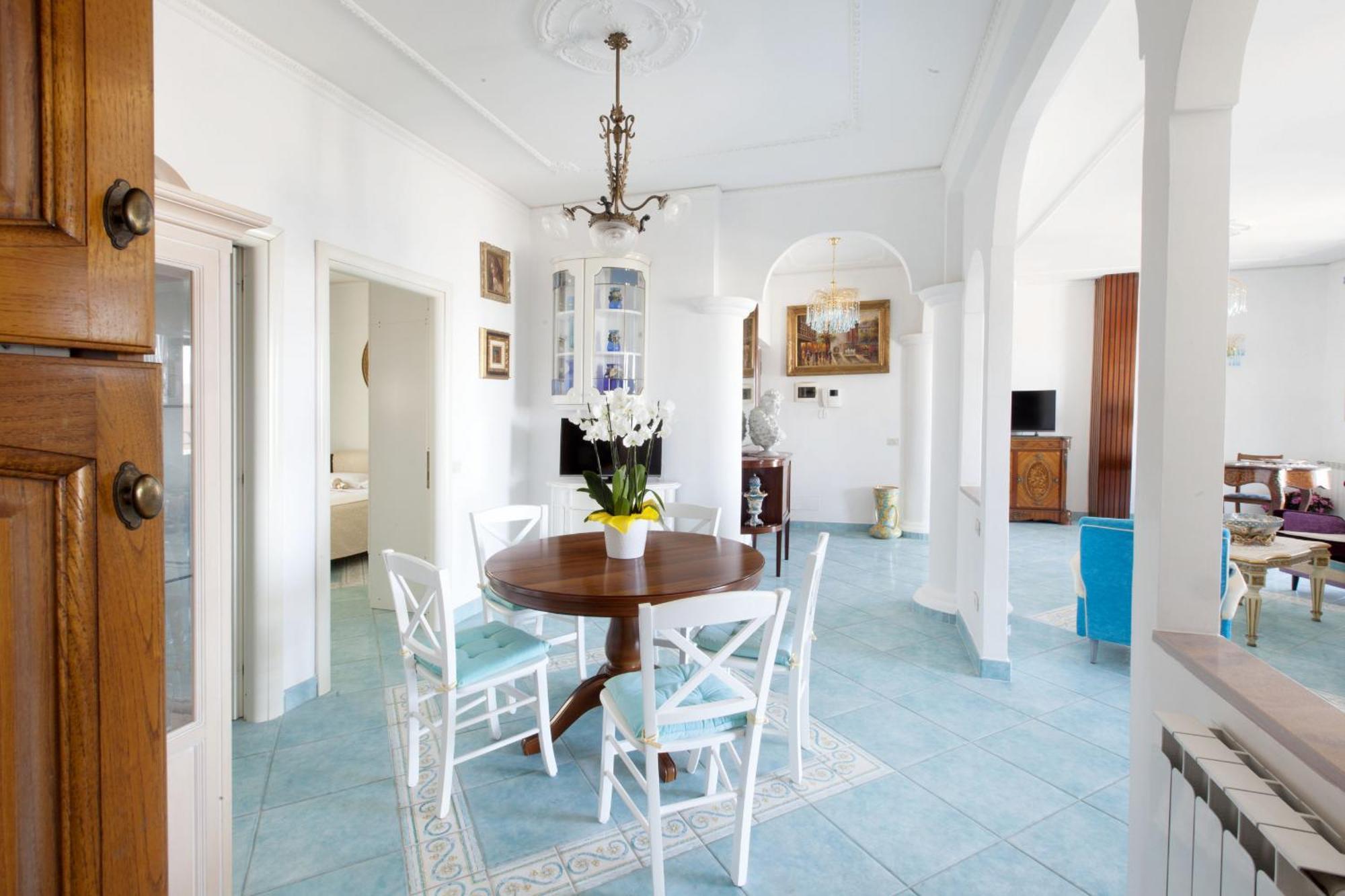 Amore Rentals - Appartamento Cielomare Sorrento Exterior foto